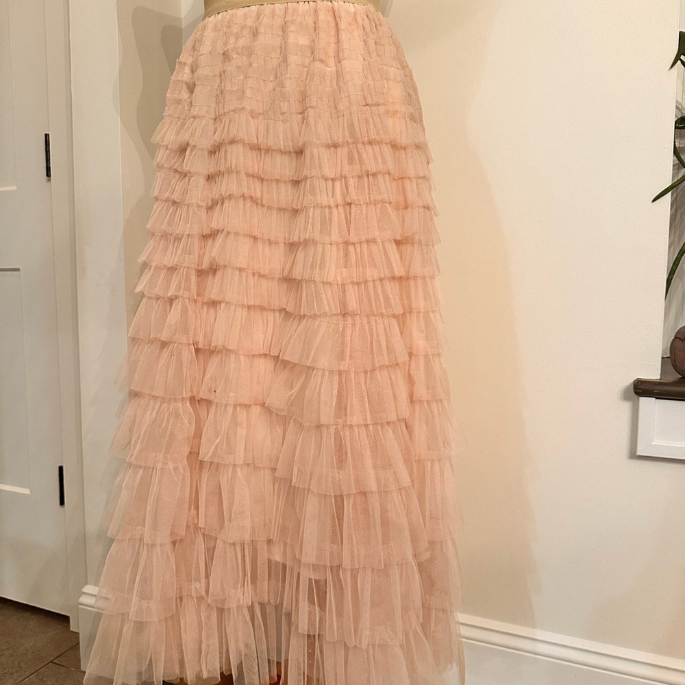 Elegant Layered Peach Skirt - Picture 3 of 4